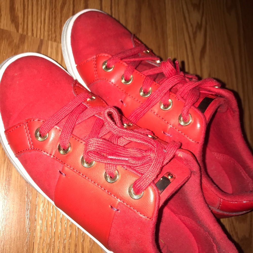 ALDO woman’s Sneaker